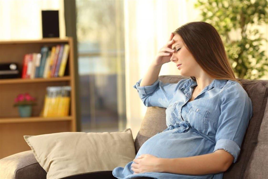 هل تؤثر الغدة الدرقية على الحمل هل تؤثر الغدة الدرقية على الحمل