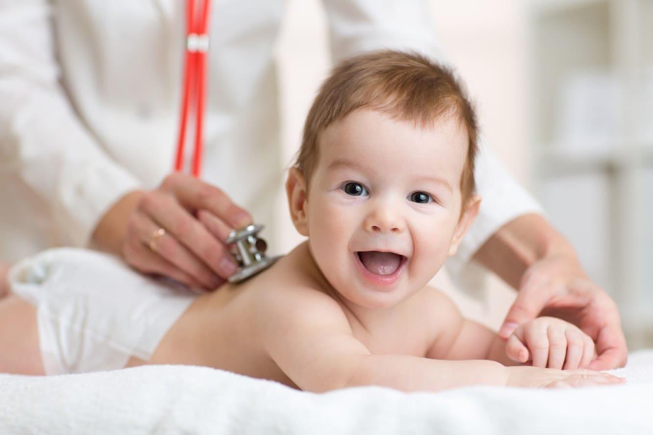 علاج خشخشة بالصدر للاطفال الرضع
