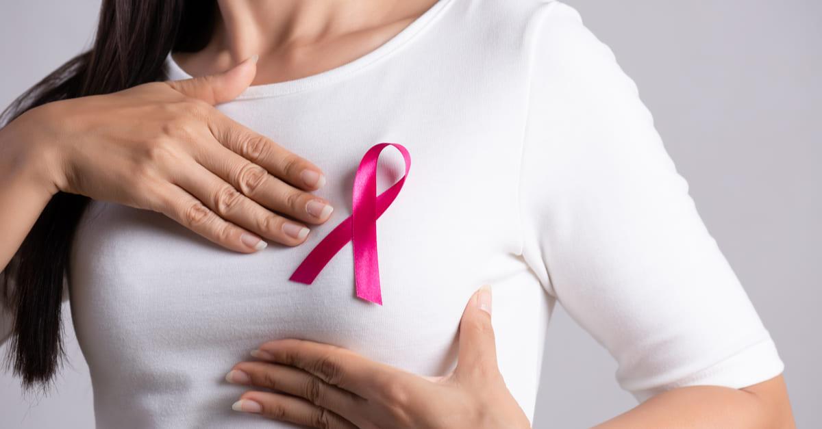 سبب خروج دم من الثدي عند الضغط عليه سبب خروج دم من الثدي عند الضغط عليه
